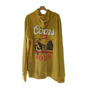 COORS BANQUET BEER RODEO COWBOY MUSTARD HOODIE AUTHENTIC SHIRT MENS  MEDIUM NEW